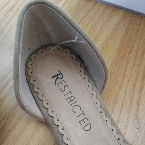 RESTRICTED D'orsay floral embroidered flats W6 - Picture 5 of 7